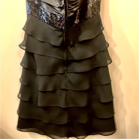 Short formal dress - Picture 3 of 6